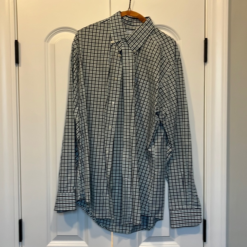 Southern Tide Intercoastal plaid buttton down shirt.